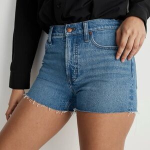 Madewell The Curvy Perfect Jean Short Sz 28